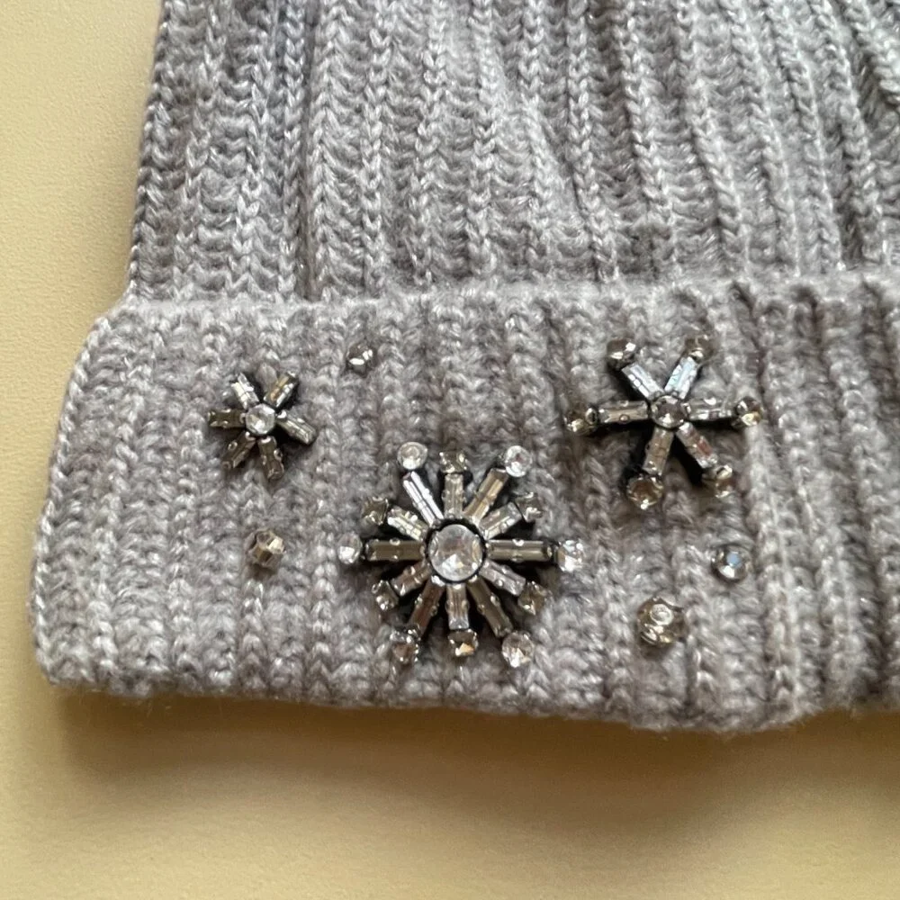 New Victoria's Secret Hat Snowflake Sparkle Gray Pom Pom Jewels Beanie Glam NWT